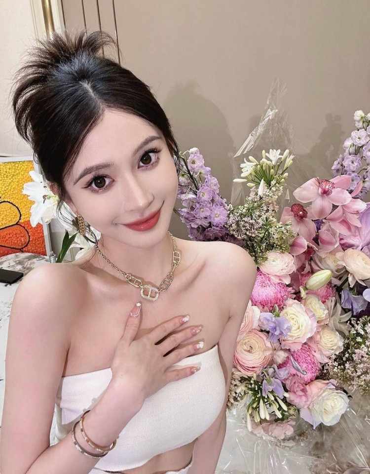 双飞儿媳妇和她闺蜜免费阅读,午夜电影网